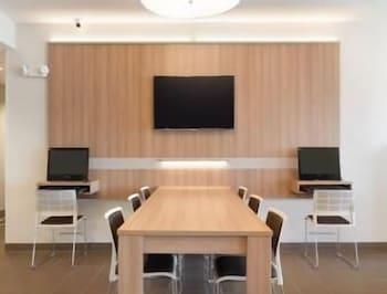 Microtel Inn & Suites By Wyndham Beaver Falls Bagian luar foto