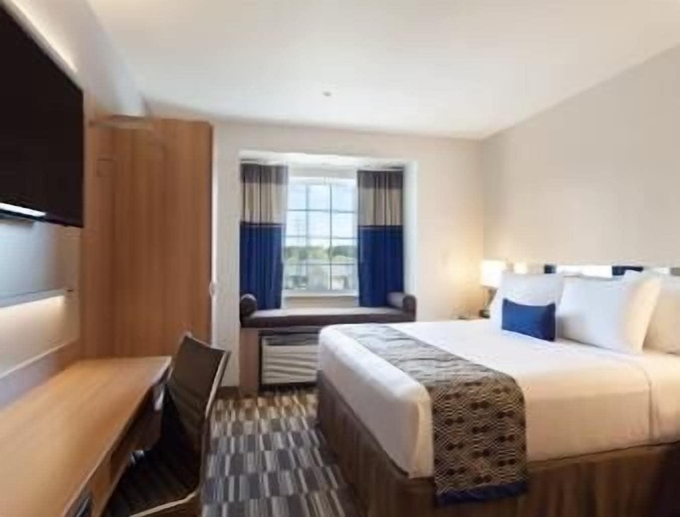 Microtel Inn & Suites By Wyndham Beaver Falls Bagian luar foto