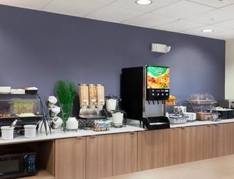 Microtel Inn & Suites By Wyndham Beaver Falls Restoran foto