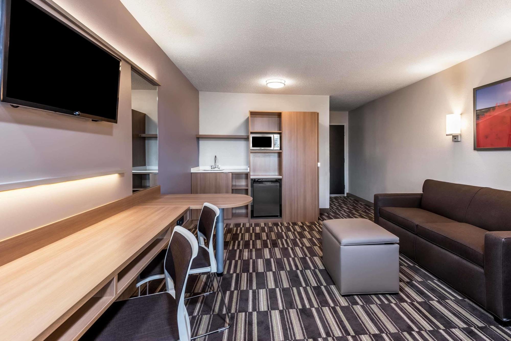 Microtel Inn & Suites By Wyndham Beaver Falls Bagian luar foto