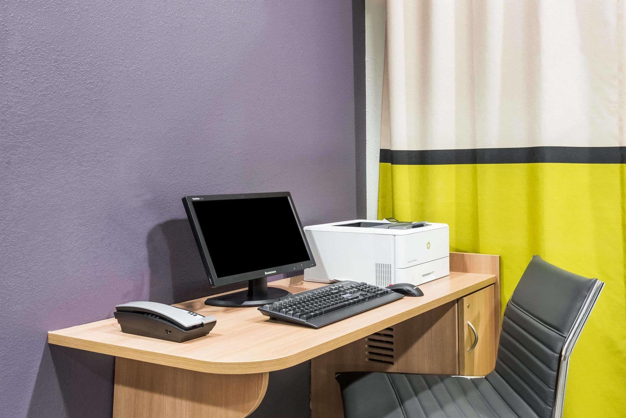 Microtel Inn & Suites By Wyndham Beaver Falls Bagian luar foto